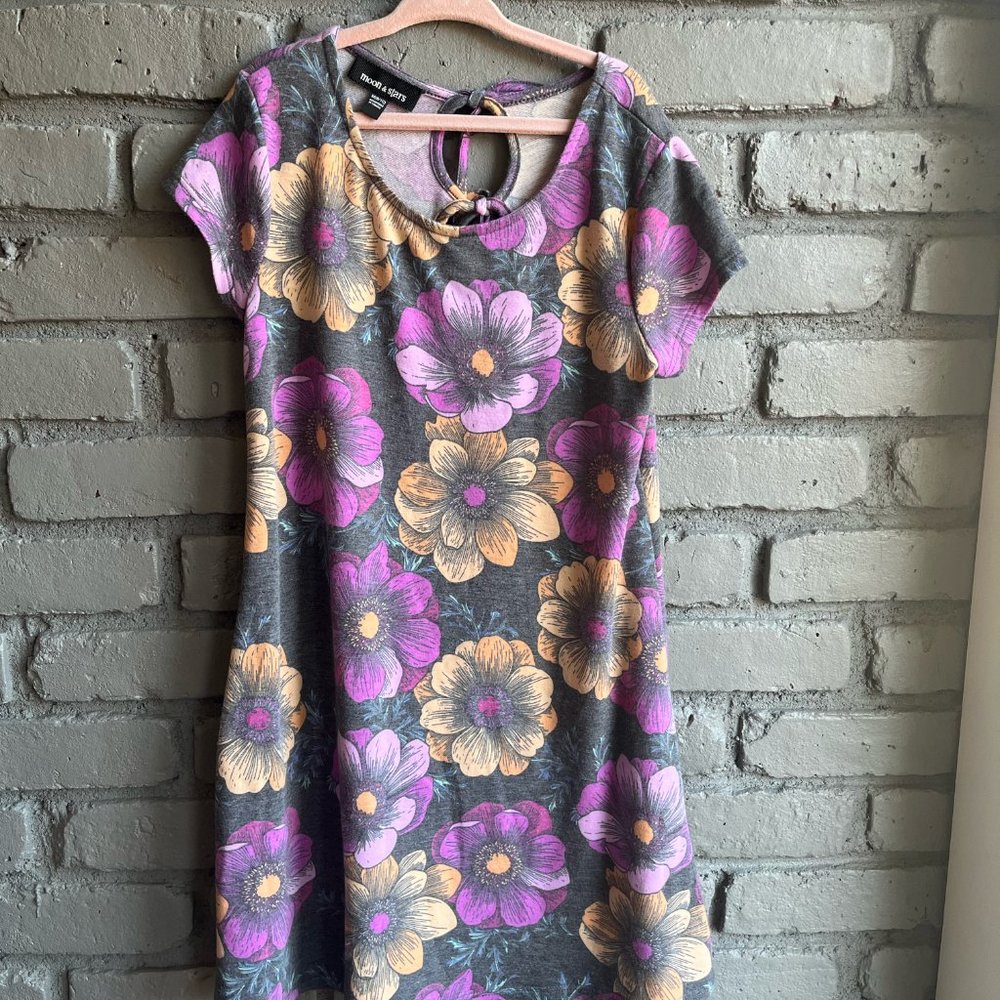 Moon & Stars Girl's Dress - Floral (Medium, 8/10)